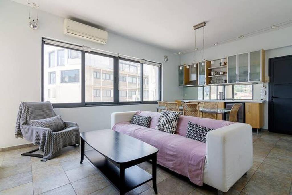 1Bedroom House In The City Center With Great View Atena Exterior foto