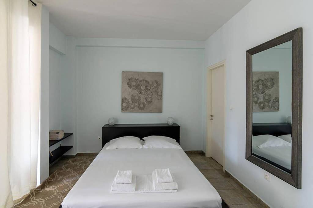 1Bedroom House In The City Center With Great View Atena Exterior foto